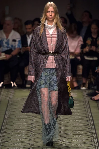 Look 61